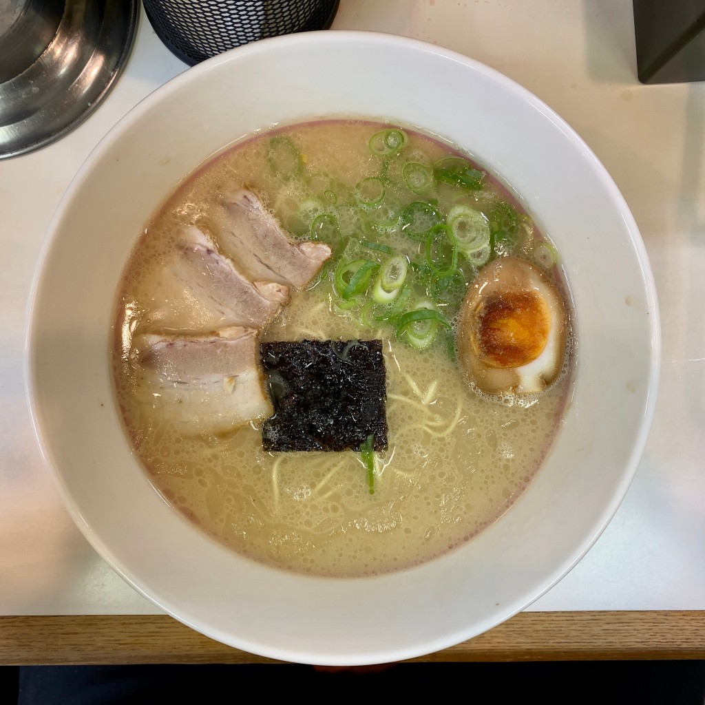 red_panda_kunさんが投稿した博多駅中央街ラーメン / つけ麺のお店名代ラーメン亭 博多駅地下街店/ナダイラーメンテイ ハカタエキチカガイテンの写真