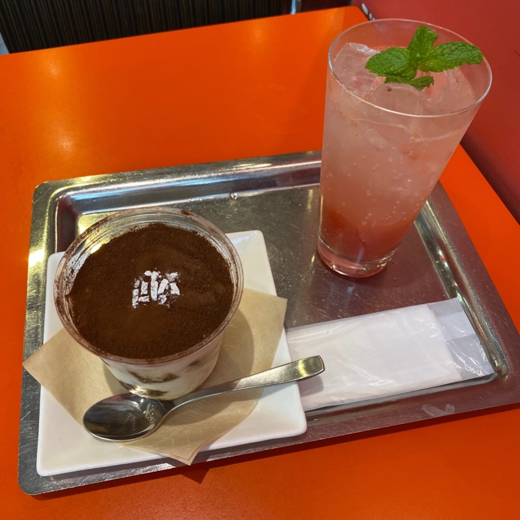 ochabuさんが投稿した赤坂カフェのお店espressamente illy 赤坂Bizタワー店/エスプレッサメンテ イリー アカサカビズタワーテンの写真