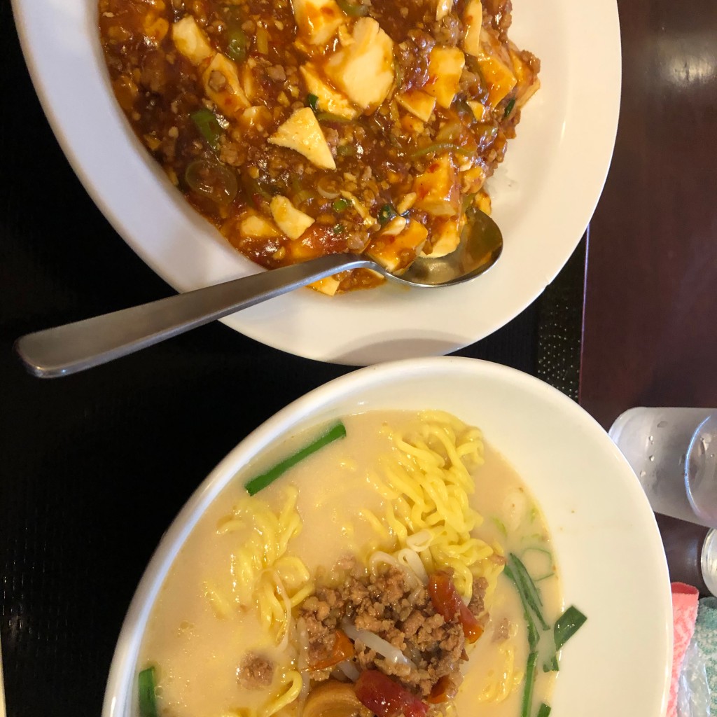 ユーザーが投稿したランチセット(麻婆飯と豚骨台湾ラーメン)の写真 - 実際訪問したユーザーが直接撮影して投稿した元宮町台湾料理台湾ラーメン 味将の写真