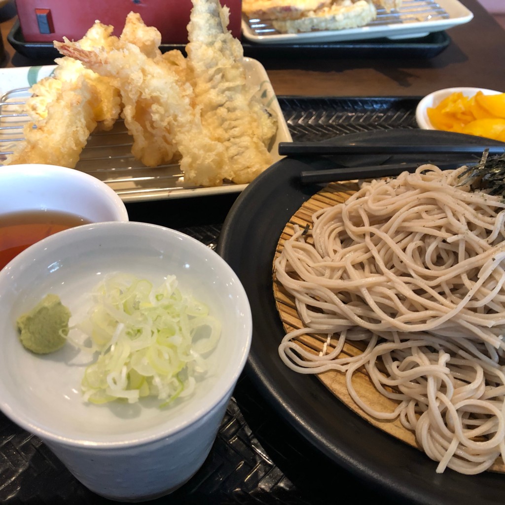 ユーザーが投稿した上天ぷら蕎麦の写真 - 実際訪問したユーザーが直接撮影して投稿した恒久天ぷら揚げたて天ぷら家 produced by 武蔵野の写真