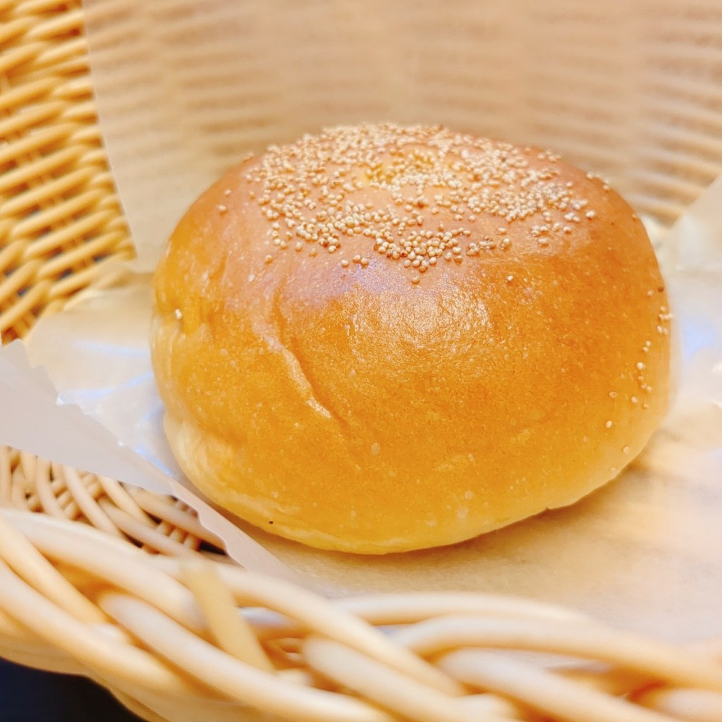 ユーザーが投稿した藻塩あんパン(つぶ)の写真 - 実際訪問したユーザーが直接撮影して投稿した脇田町カフェフラマンドール エキア川越店の写真