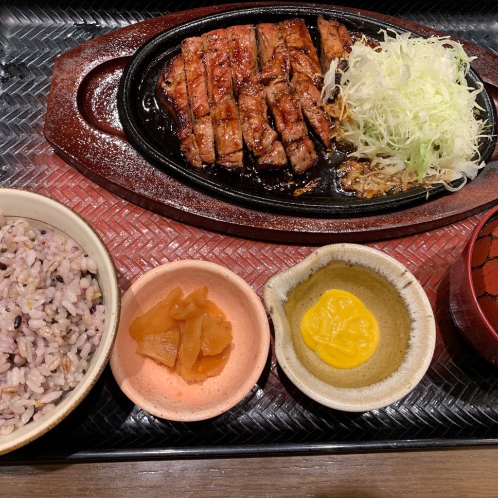 ユーザーが投稿した[定食]肉厚鉄板トンテキの写真 - 実際訪問したユーザーが直接撮影して投稿した一身田上津部田定食屋大戸屋 津山の手店の写真