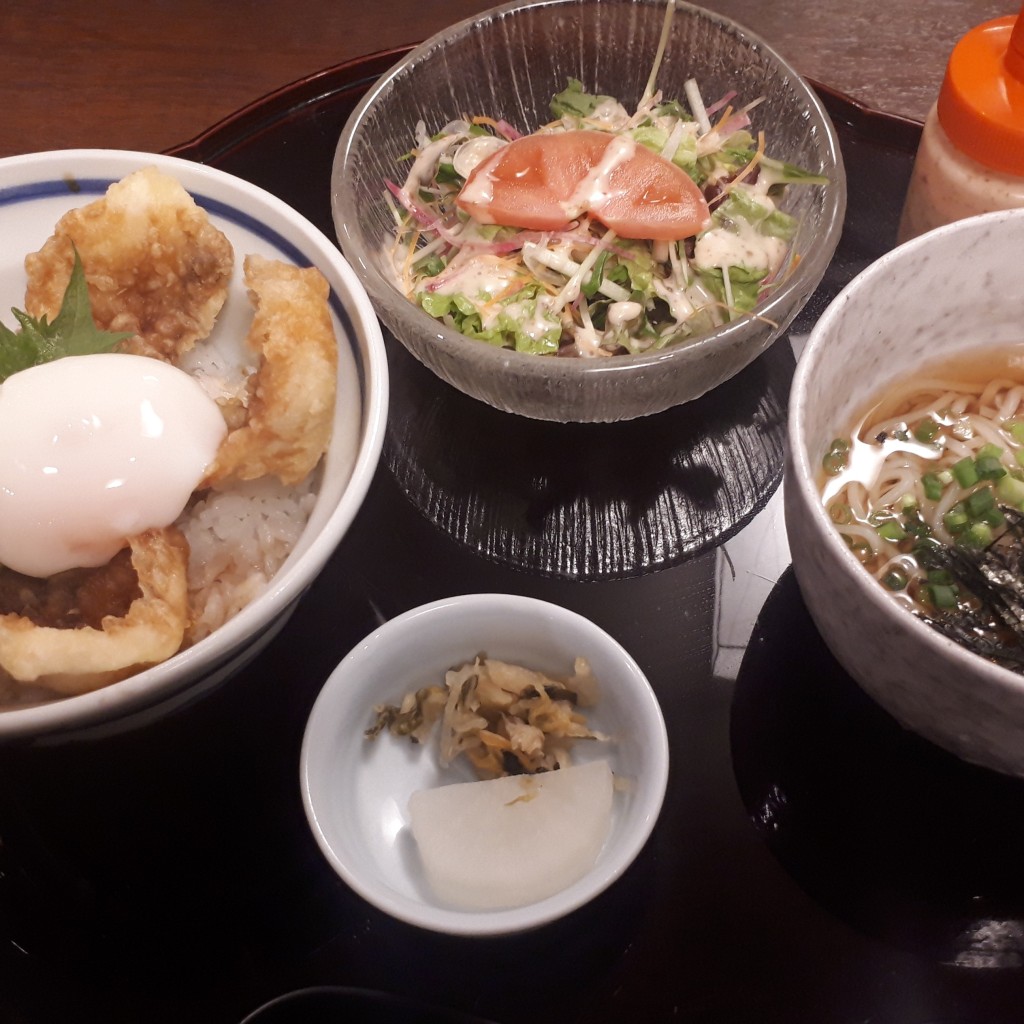 ユーザーが投稿した鯛天丼セットの写真 - 実際訪問したユーザーが直接撮影して投稿した博多駅中央街和食 / 日本料理石蔵 デイトス店の写真