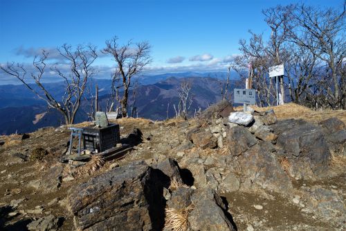 実際訪問したユーザーが直接撮影して投稿した湯山山 / 峠市房山の写真