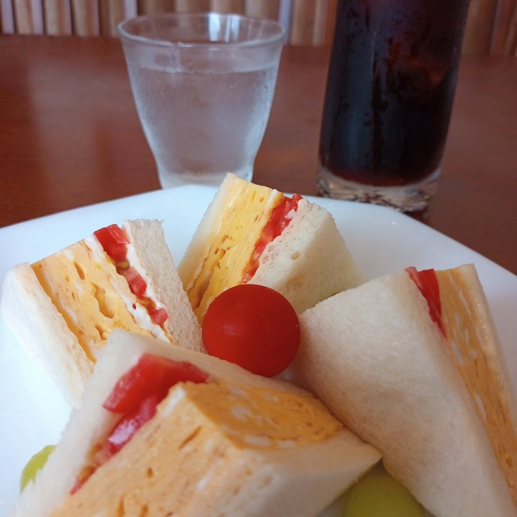 ユーザーが投稿した厚焼き玉子サンドイッチの写真 - 実際訪問したユーザーが直接撮影して投稿した豊浜町姫浜カフェうみべのかふぇ 露の写真