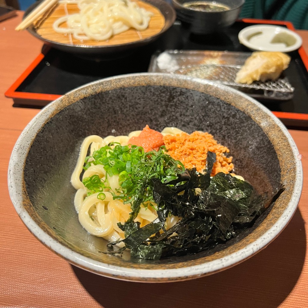 ユーザーが投稿した鮭と明太子のバターあえ麺の写真 - 実際訪問したユーザーが直接撮影して投稿した鍛冶屋町うどん讃岐つけ麺 寒川の写真