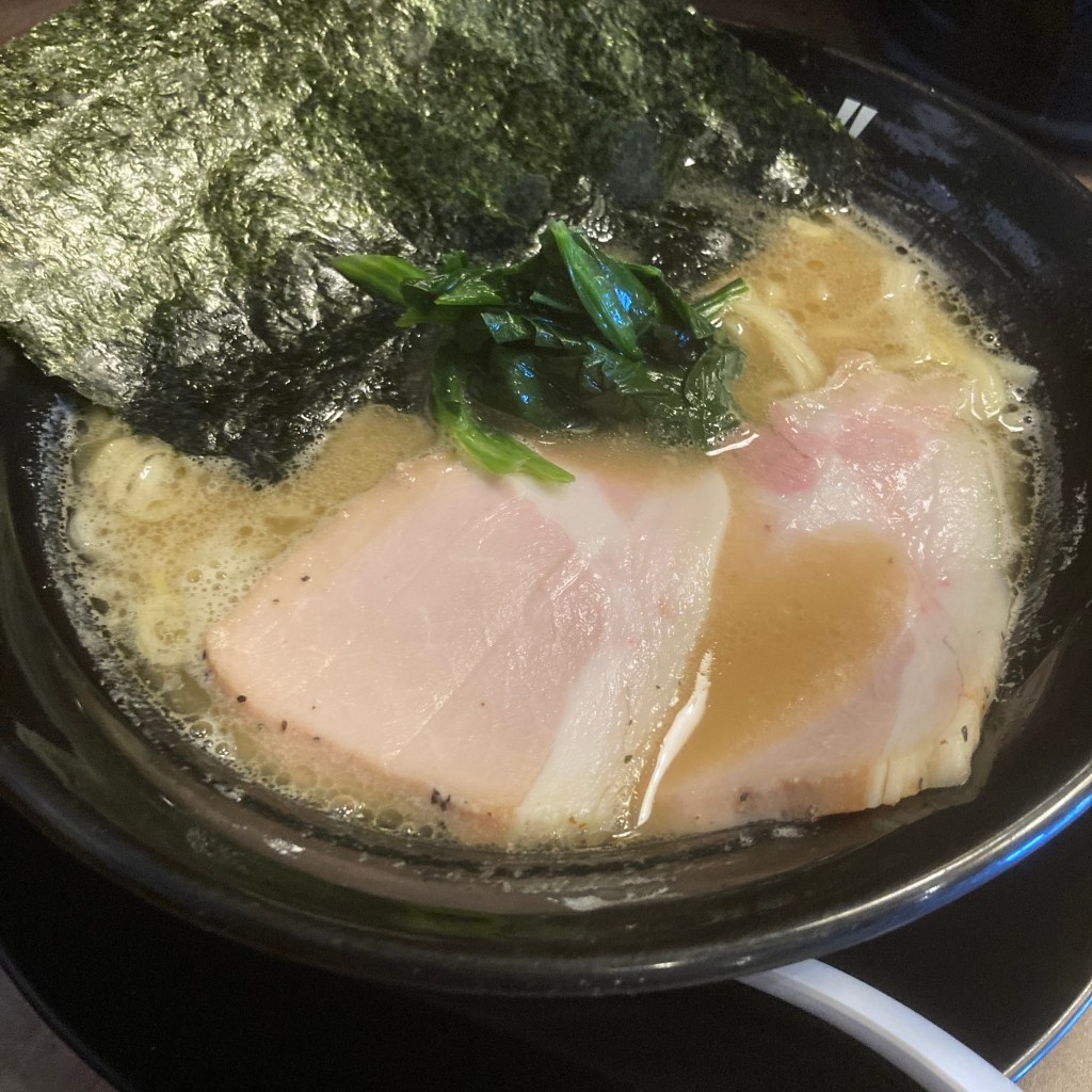 ユーザーが投稿した豚骨醤油ラーメン 標の写真 - 実際訪問したユーザーが直接撮影して投稿した桐中華料理おおぼし 松本桐店の写真