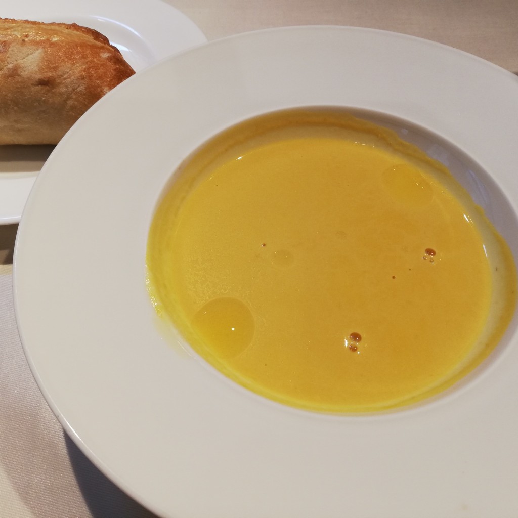 ユーザーが投稿した本日のスープの写真 - 実際訪問したユーザーが直接撮影して投稿した銀座フレンチ銀座オザミデヴァン 本店の写真