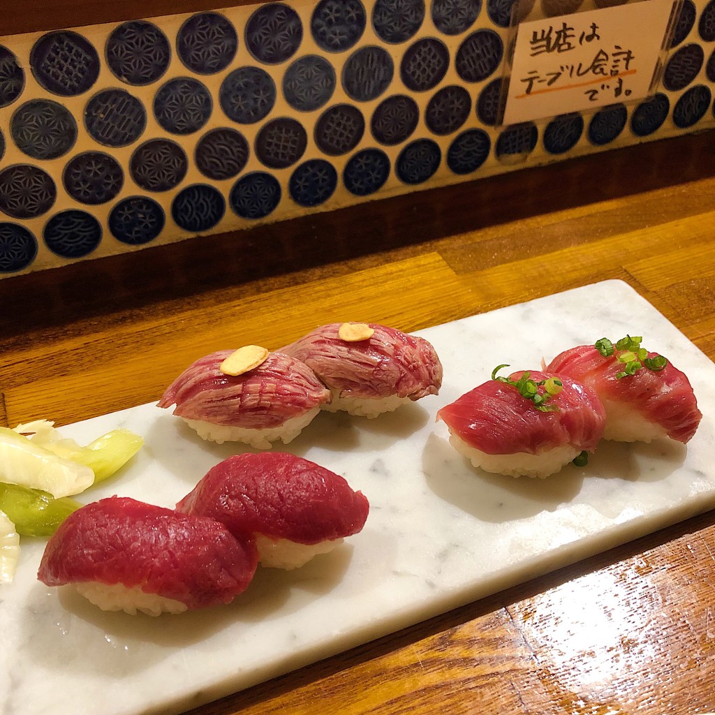 とやぐるめさんが投稿した新宿居酒屋のお店肉寿司/シンジュクサンチョウメ ニクスシの写真