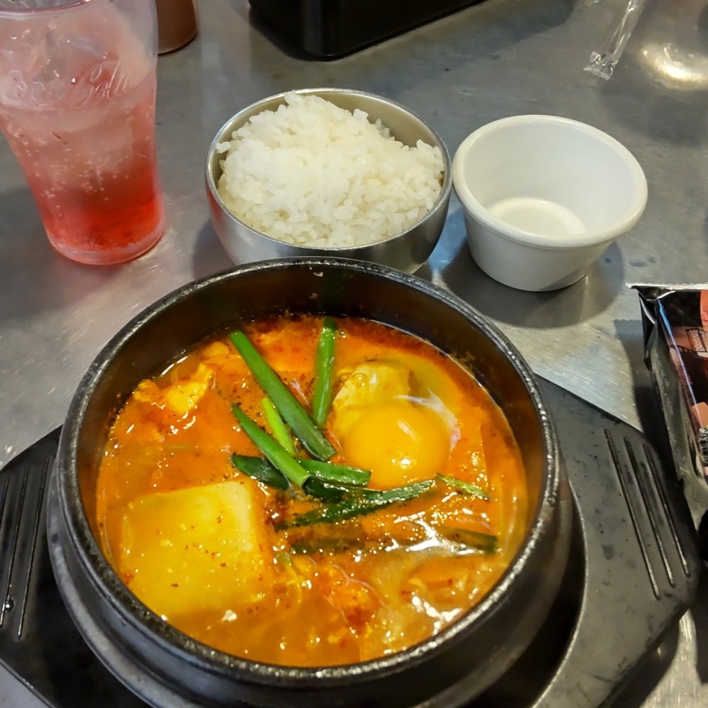 ユーザーが投稿した元祖純豆腐チゲ定食Lunchの写真 - 実際訪問したユーザーが直接撮影して投稿した東池袋韓国料理韓豚屋 池袋サンシャインシティアルパ店の写真