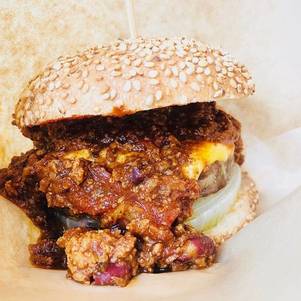 ユーザーが投稿したCHILI CHEESE BURGERの写真 - 実際訪問したユーザーが直接撮影して投稿した自由が丘ハンバーガー自由が丘バーガー 自由が丘店の写真