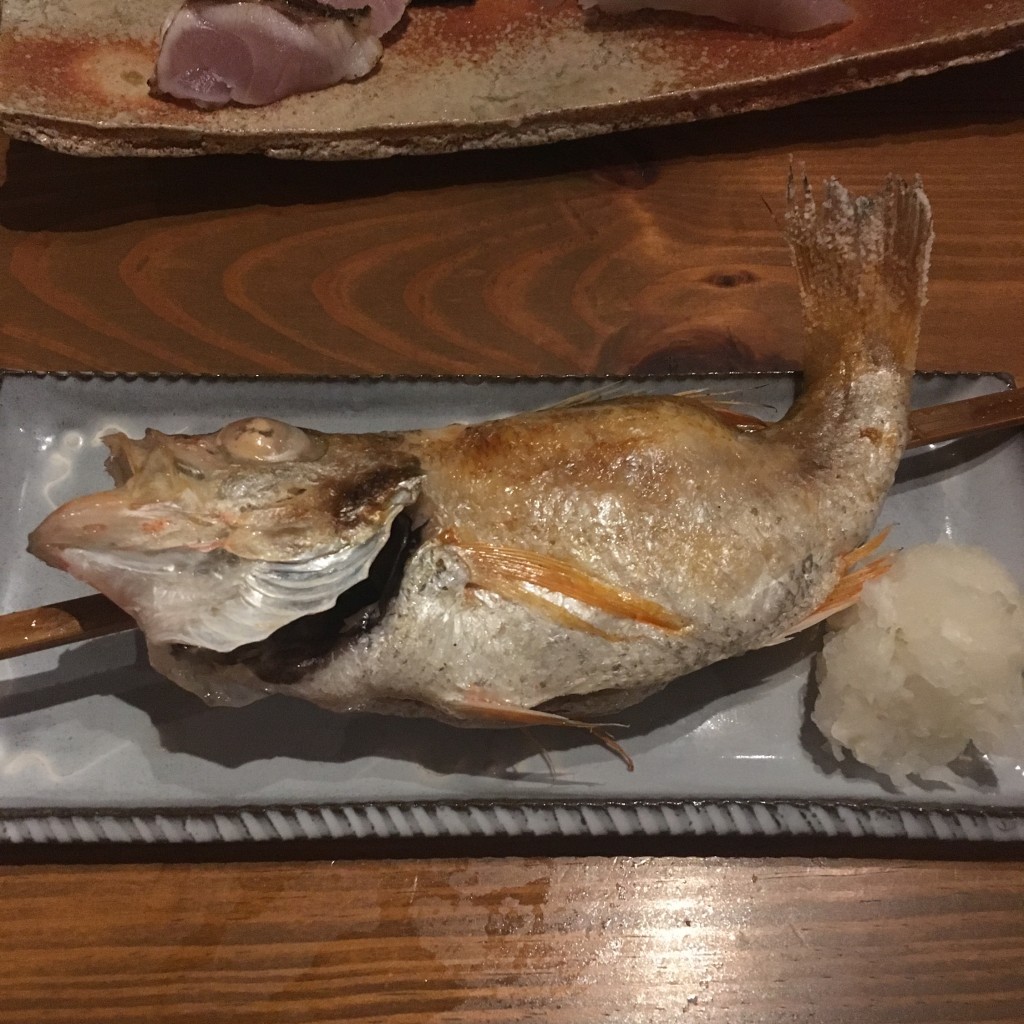 ユーザーが投稿したのどぐろの塩焼きの写真 - 実際訪問したユーザーが直接撮影して投稿した宮町居酒屋魚酒場 二つめの写真
