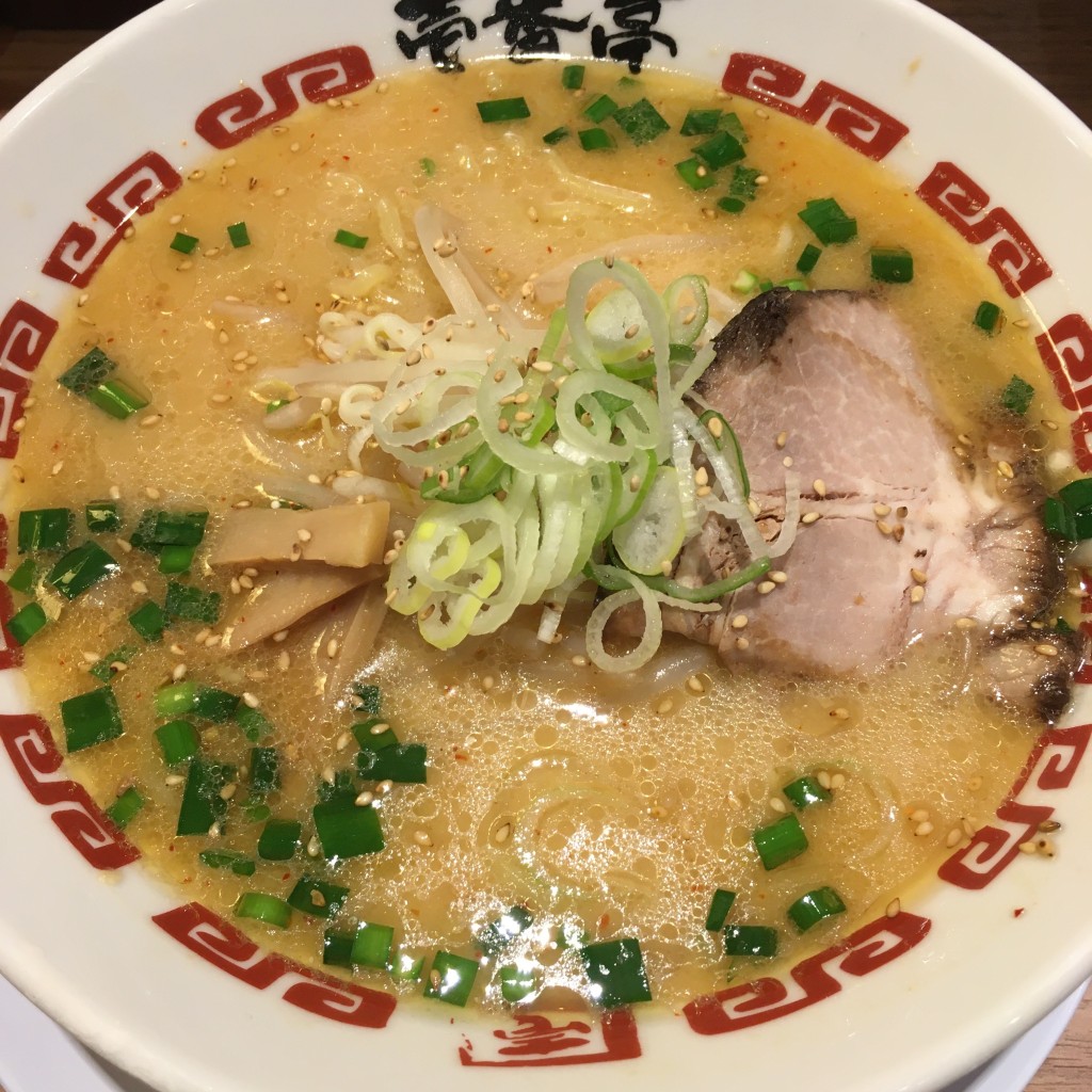 ユーザーが投稿した白味噌ラーメンの写真 - 実際訪問したユーザーが直接撮影して投稿した北加賀屋ラーメン専門店壱番亭北加賀屋店の写真