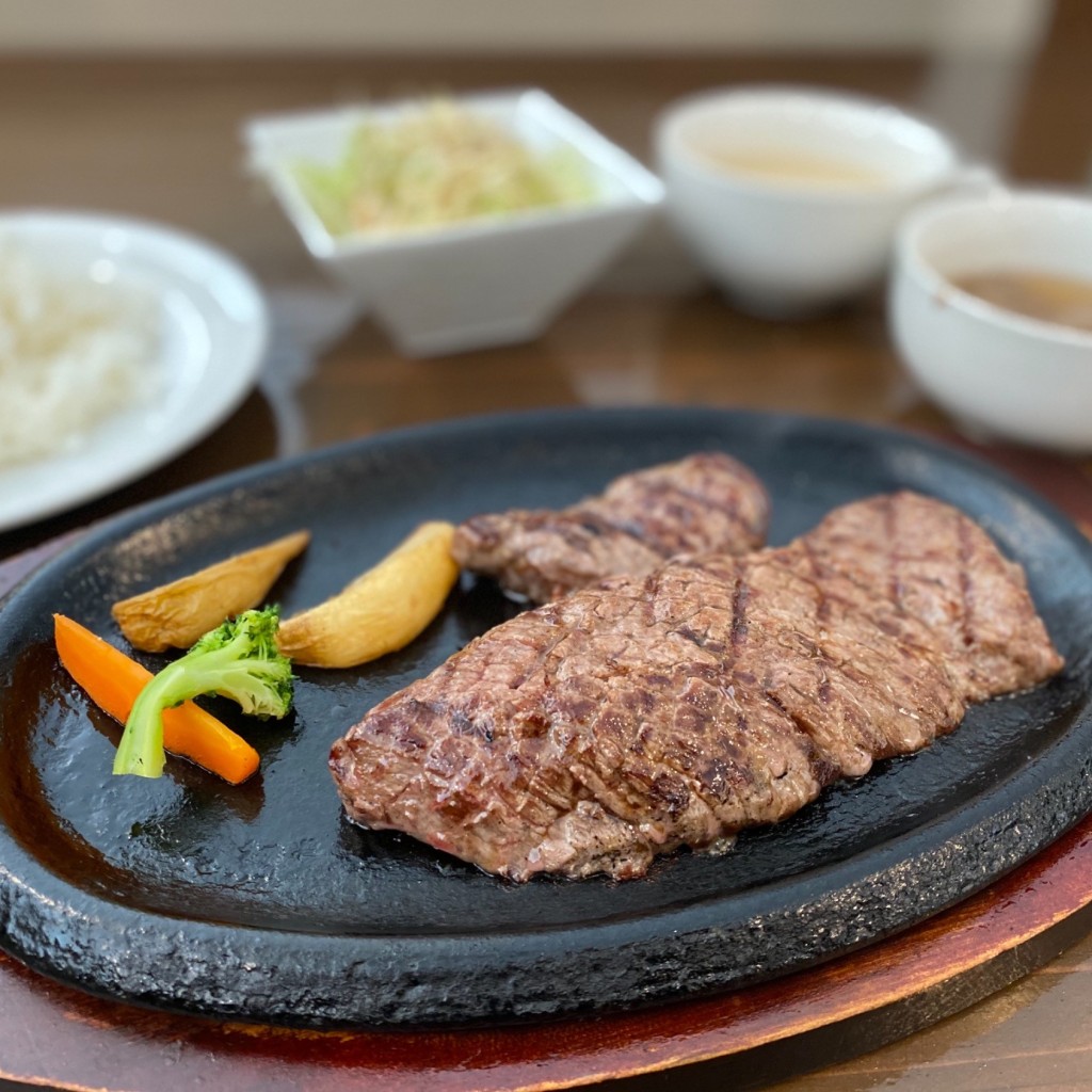 [肉！肉！肉]をテーマに、LINE PLACEのユーザーガチマヤー沖縄肉御殿さんがおすすめするグルメ店リストの代表写真