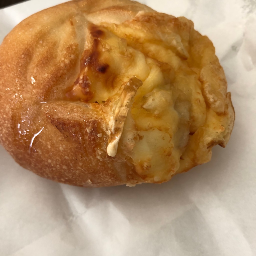 ユーザーが投稿したチチーズフランスSの写真 - 実際訪問したユーザーが直接撮影して投稿した金城ふ頭ベーカリーHeart Bread ANTIQUE アンドアンティーク メイカーズピア店の写真