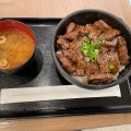 熟成ハラミ丼 - 実際訪問したユーザーが直接撮影して投稿した西心斎橋丼もの神戸牛衛門の写真のメニュー情報