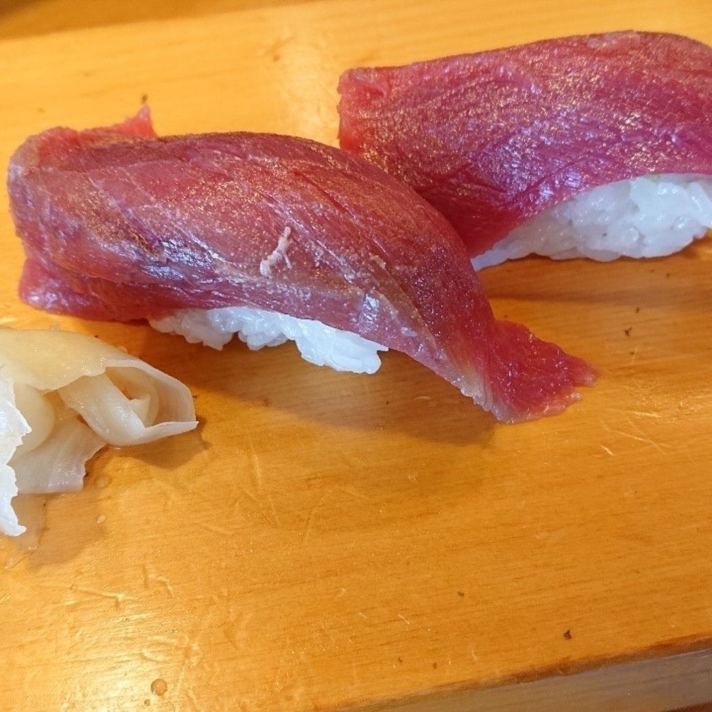 ユーザーが投稿したマグロ赤身にぎりの写真 - 実際訪問したユーザーが直接撮影して投稿した大船寿司寿し 勝の写真
