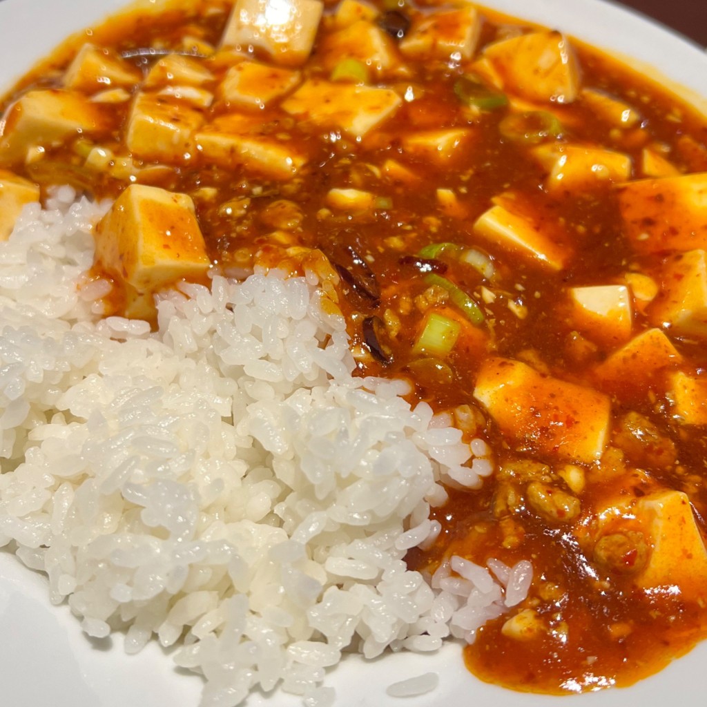 ユーザーが投稿した麻婆豆腐丼の写真 - 実際訪問したユーザーが直接撮影して投稿した新宿中華料理福招門の写真
