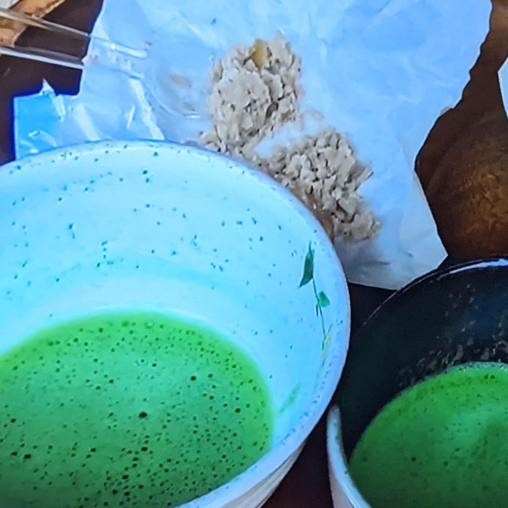 ユーザーが投稿したお抹茶、お茶菓子セットの写真 - 実際訪問したユーザーが直接撮影して投稿した馬籠和菓子川上屋 馬籠店の写真