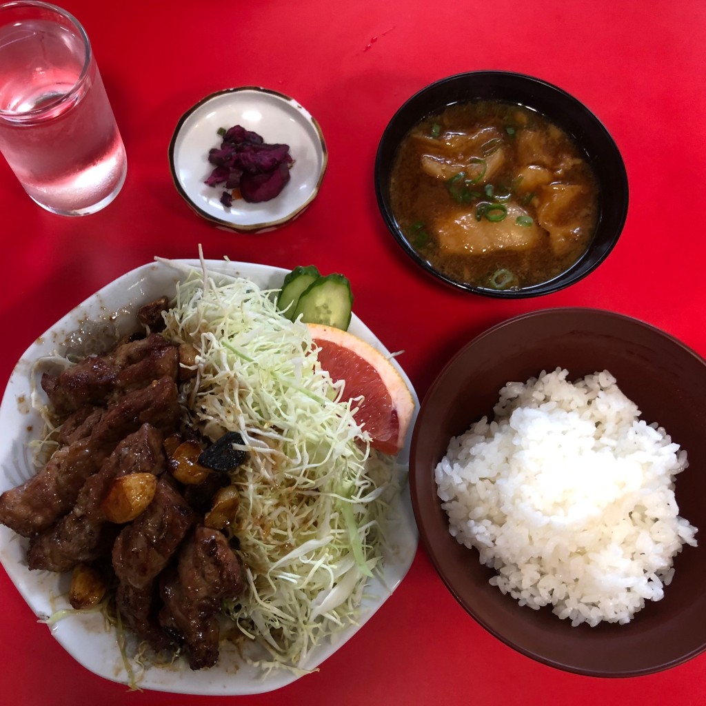 おかしすきーこの子さんが投稿した自由ヶ丘豚肉料理のお店名物 とんてき 來來憲/メイブツ トンテキ ライライケンの写真