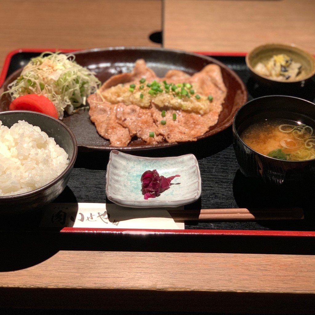 こもも・walnutsieeeさんが投稿した御殿山すき焼きのお店すきやき 肉いせや/スキヤキ ニクイセヤの写真