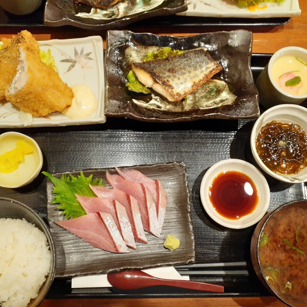 ユーザーが投稿した日替定食の写真 - 実際訪問したユーザーが直接撮影して投稿した長沢町魚介 / 海鮮料理大垣お魚市場の写真