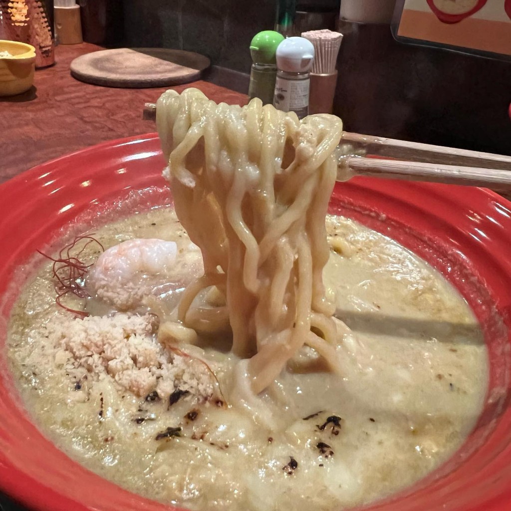 ユーザーが投稿した【グリーンカレー海鮮チーズ麺】+炙りチーズトッピングの写真 - 実際訪問したユーザーが直接撮影して投稿した出作町ラーメン専門店海鮮チーズ麺 とろりの写真