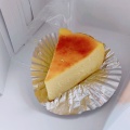 バスクチーズケーキ - 実際訪問したユーザーが直接撮影して投稿した高円寺北カフェRAD BROS CAFEの写真のメニュー情報