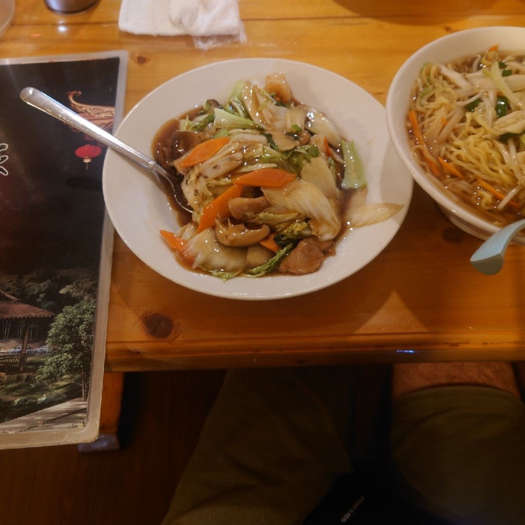 ユーザーが投稿したラーメンセットの写真 - 実際訪問したユーザーが直接撮影して投稿した新栄中華料理庄稼院の写真