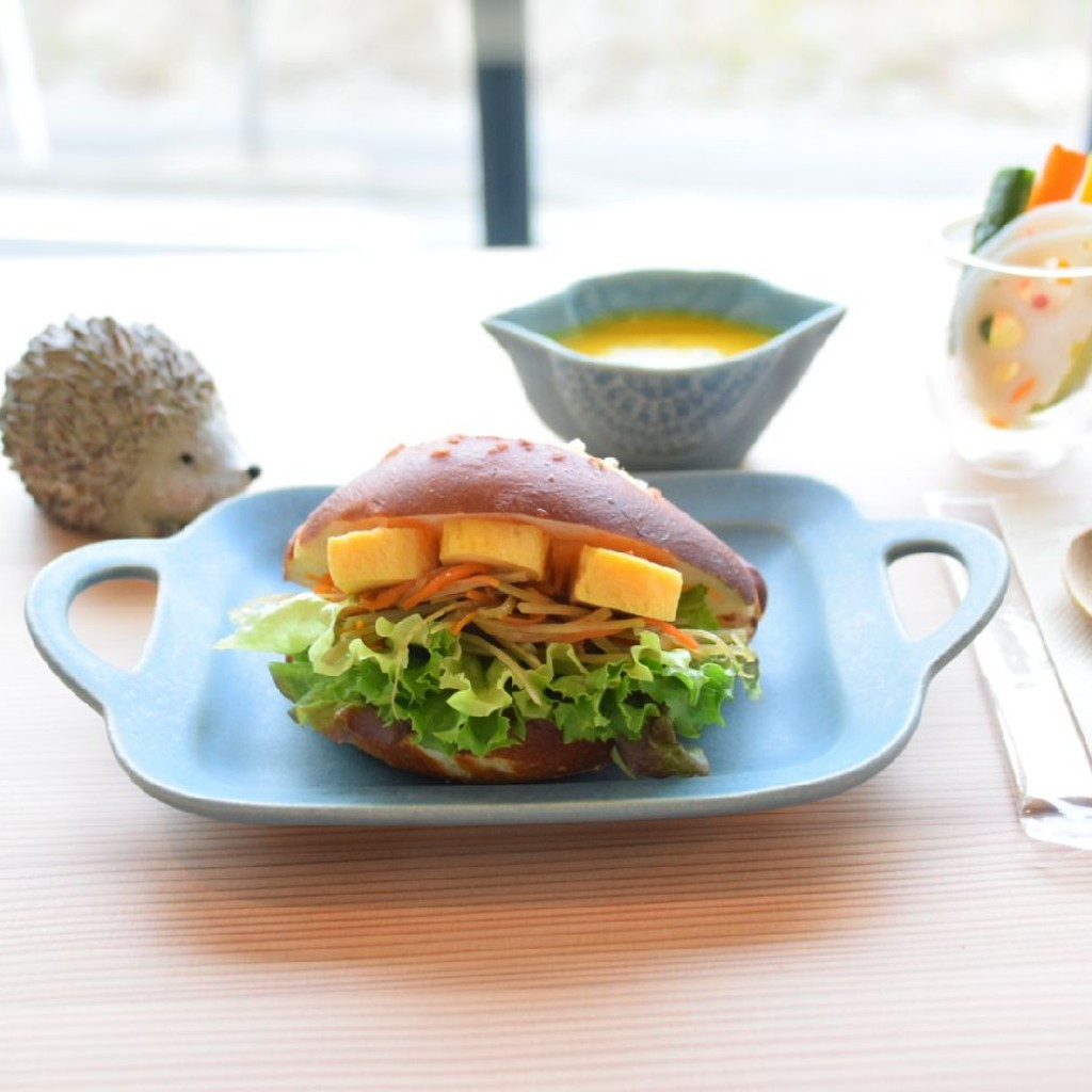 shakemiさんが投稿した香久池カフェのお店ちいさなカフェ 月と花と/チイサナカフェ ツキトハナトの写真