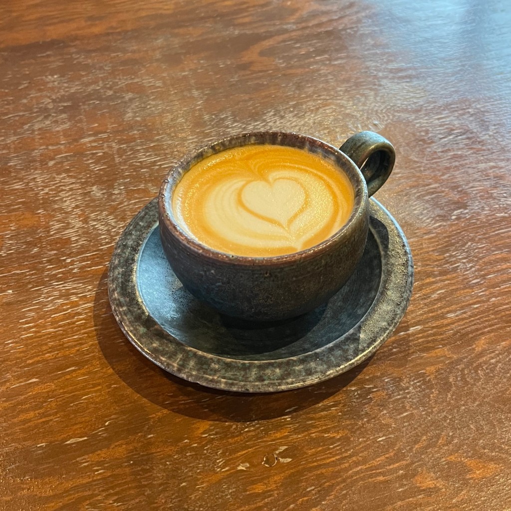 ユーザーが投稿したカフェラテの写真 - 実際訪問したユーザーが直接撮影して投稿した城東町コーヒー専門店グラック コーヒー スポットの写真