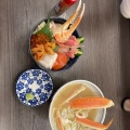 季節の海鮮丼 - 実際訪問したユーザーが直接撮影して投稿した北十二条西丼もの札幌市場めし まるさん亭の写真のメニュー情報
