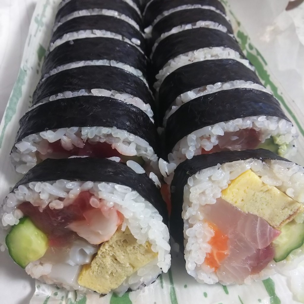 ユーザーが投稿した海鮮巻き寿司の写真 - 実際訪問したユーザーが直接撮影して投稿した国分寺町新居寿司五葉寿しの写真