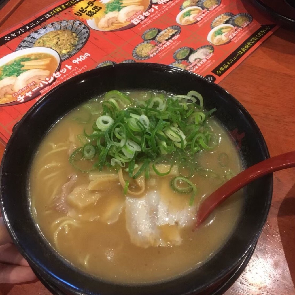 ユーザーが投稿した特製ラーメンの写真 - 実際訪問したユーザーが直接撮影して投稿した浜ラーメン / つけ麺らーめん専門店 麺楽の写真