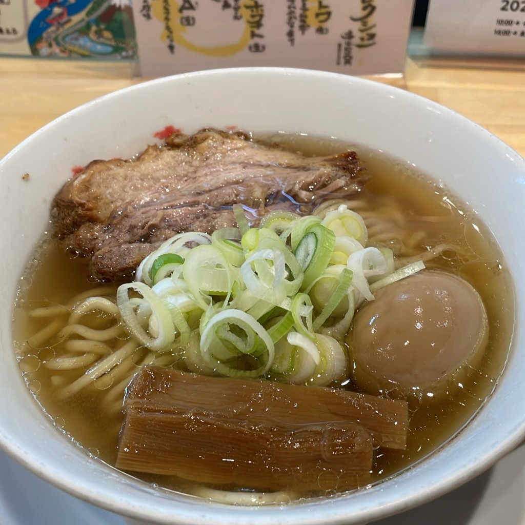 食いしんぼうよっちゃんさんが投稿した西中島ラーメン専門店のお店人類みな麺類/ジンルイミナメンルイの写真