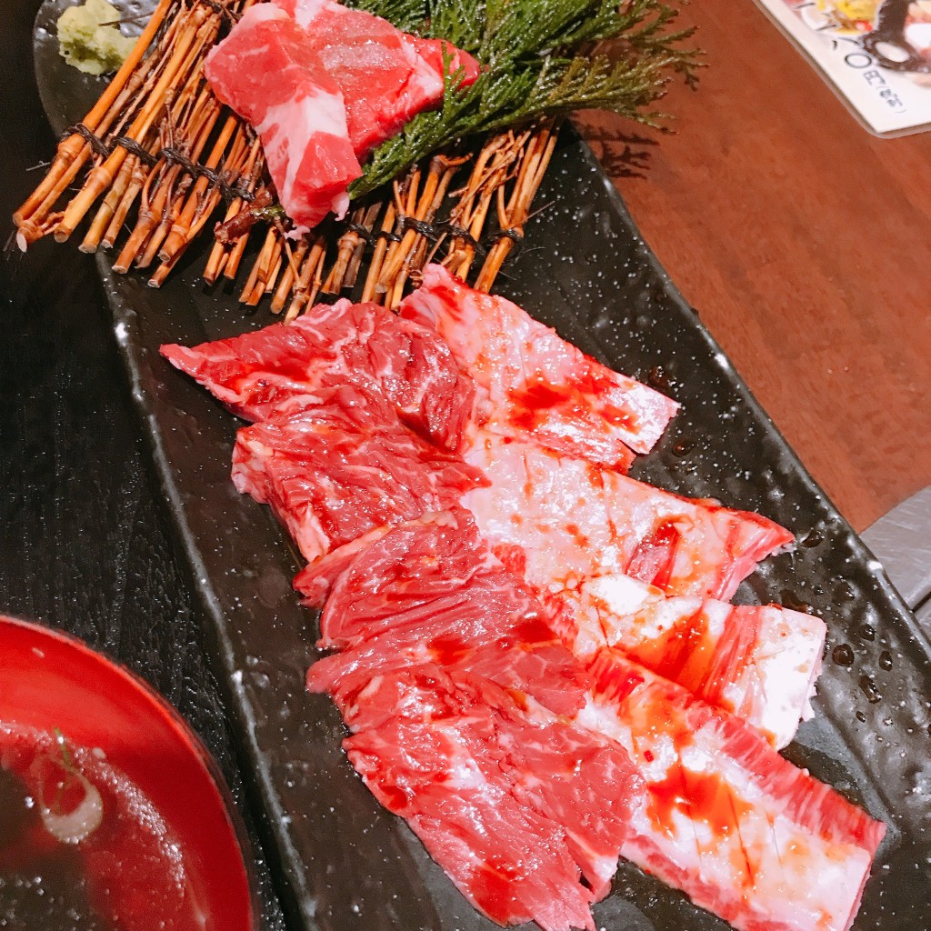 ユーザーが投稿した焼肉3種食べ比べの写真 - 実際訪問したユーザーが直接撮影して投稿した南久宝寺町焼肉肉匠 牛虎 堺筋本町店の写真