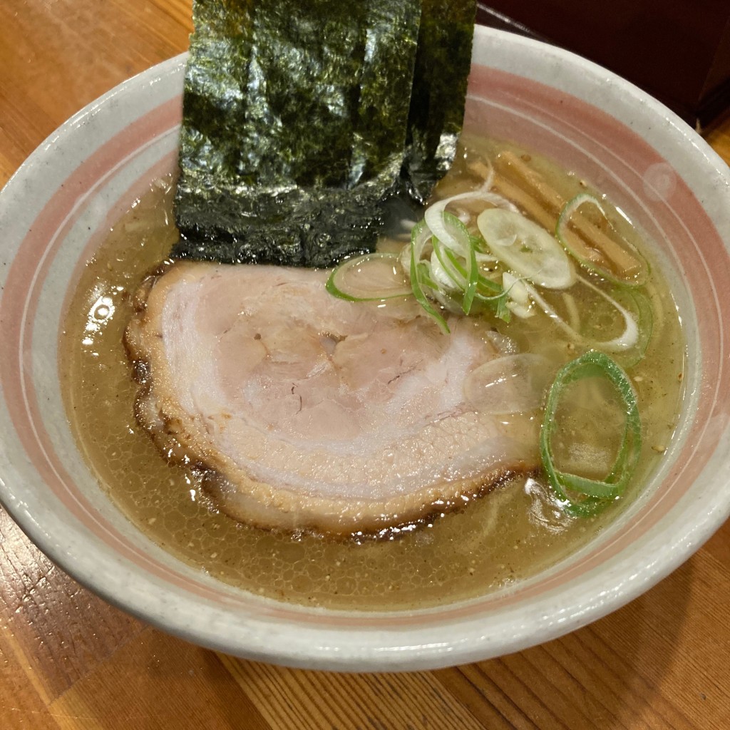 ユーザーが投稿した塩ラーメンの写真 - 実際訪問したユーザーが直接撮影して投稿した宝町ラーメン / つけ麺誠やの写真