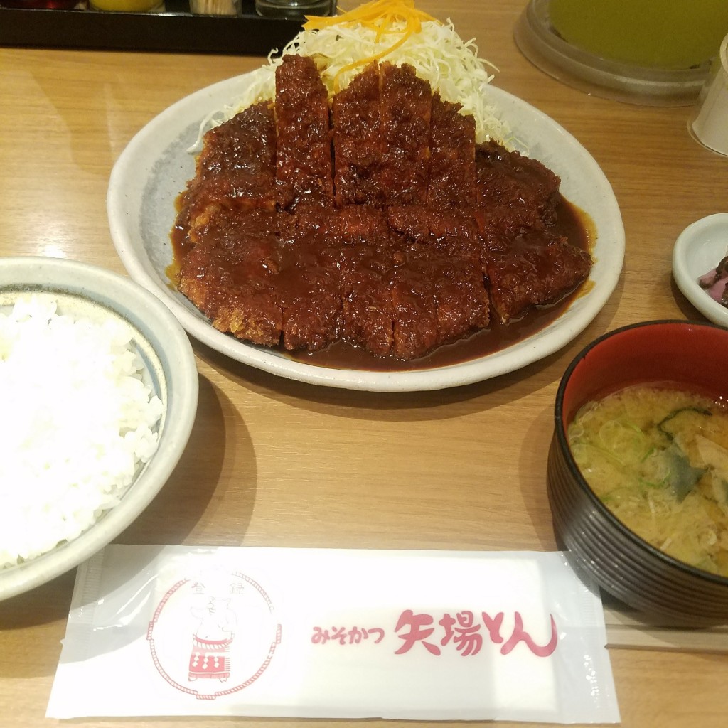 ムムタンさんが投稿した丸の内その他飲食店のお店矢場とん 東京KITTE GRANCHE店/やばとんの写真