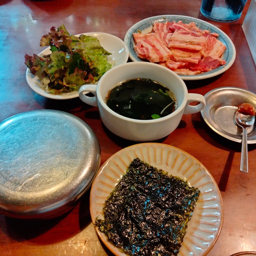 ペロリFさんが投稿した芦名肉料理のお店げんこつや 焼肉食堂/ゲンコツヤ ヤキニクショクドウの写真