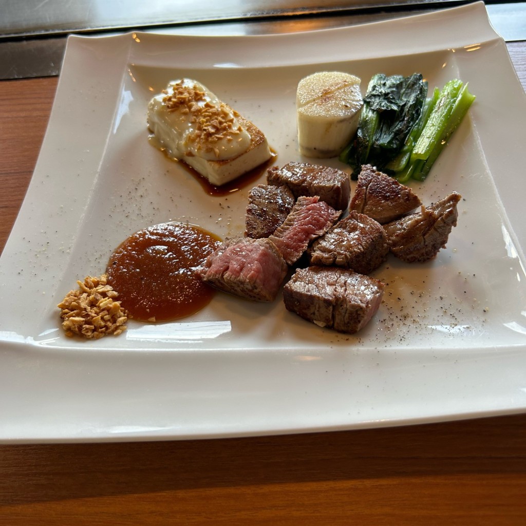 ヒロおじんさんが投稿した北長狭通ステーキのお店KOBE BEEF やまと/コウベ ビーフ ヤマトの写真