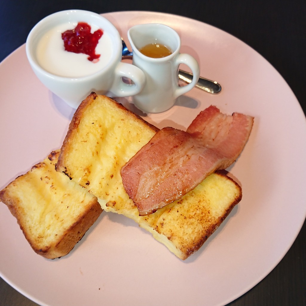 ユーザーが投稿したフレンチトーストの写真 - 実際訪問したユーザーが直接撮影して投稿した京町カフェKARAE TABLEの写真