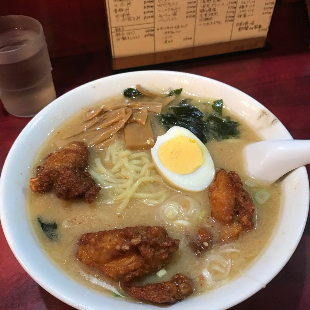 ユーザーが投稿した唐揚げラーメンの写真 - 実際訪問したユーザーが直接撮影して投稿した虎ノ門ラーメン専門店ビックラーメン 虎ノ門店の写真