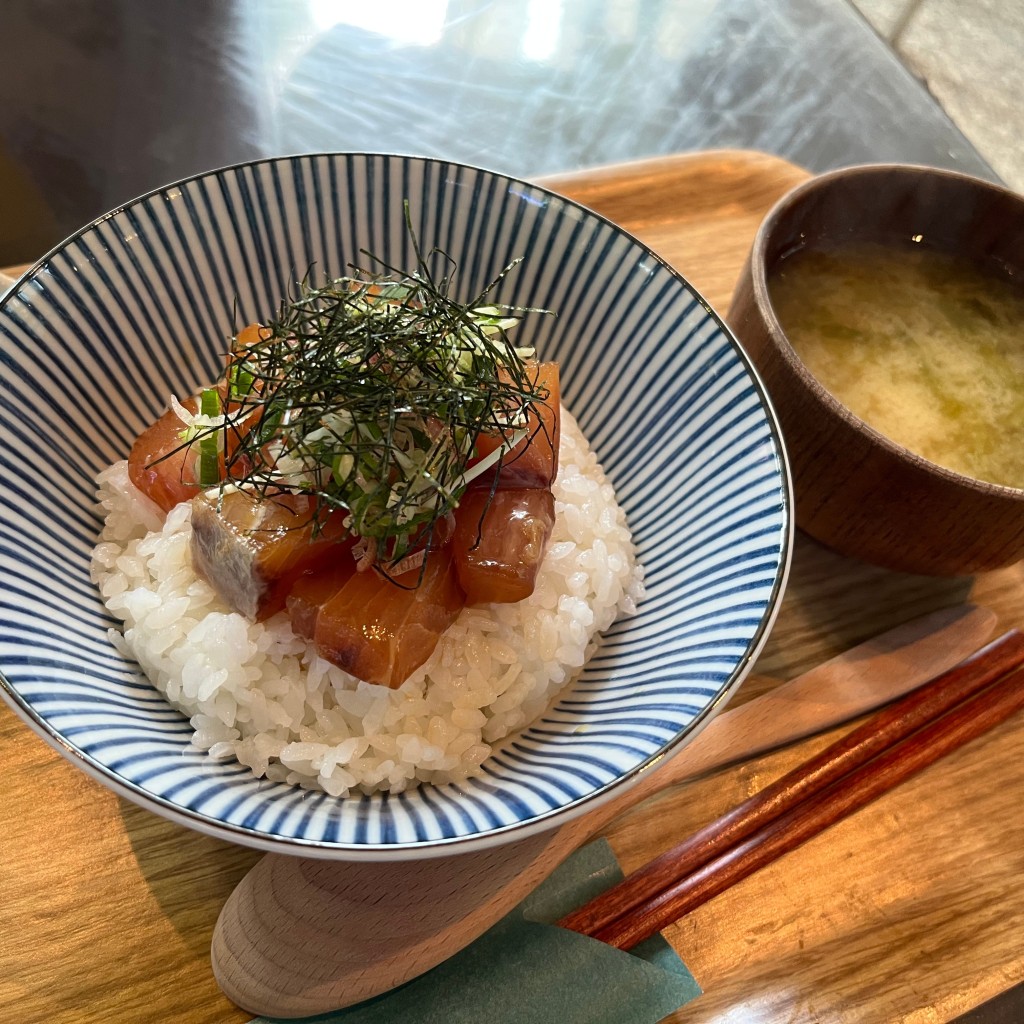 ユーザーが投稿したアカバラ漬け丼 屋久島の写真 - 実際訪問したユーザーが直接撮影して投稿した日本橋室町魚介 / 海鮮料理離島キッチン 日本橋店の写真