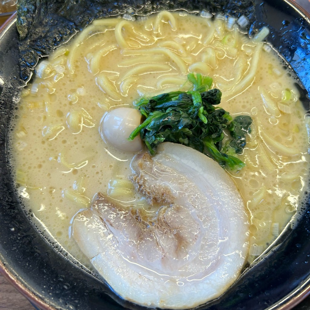 仲照魔カシンさんが投稿した黒川ラーメン専門店のお店横浜家系ラーメン 一四家 山口店の写真