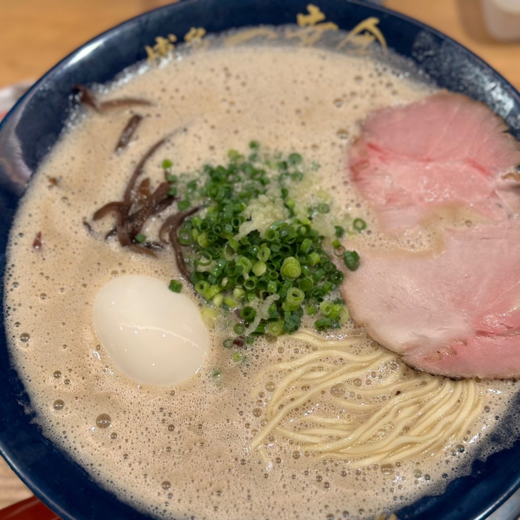 ユーザーが投稿した味玉ラーメンの写真 - 実際訪問したユーザーが直接撮影して投稿した博多駅前ラーメン専門店博多一幸舎 総本店の写真