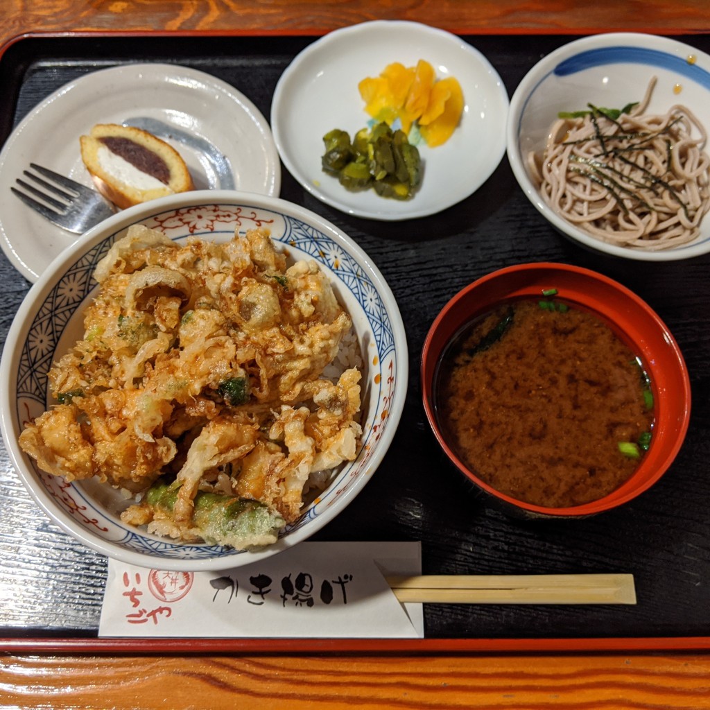 ユーザーが投稿したかき揚げ丼ランチの写真 - 実際訪問したユーザーが直接撮影して投稿した江森町中天ぷらいちごやの写真