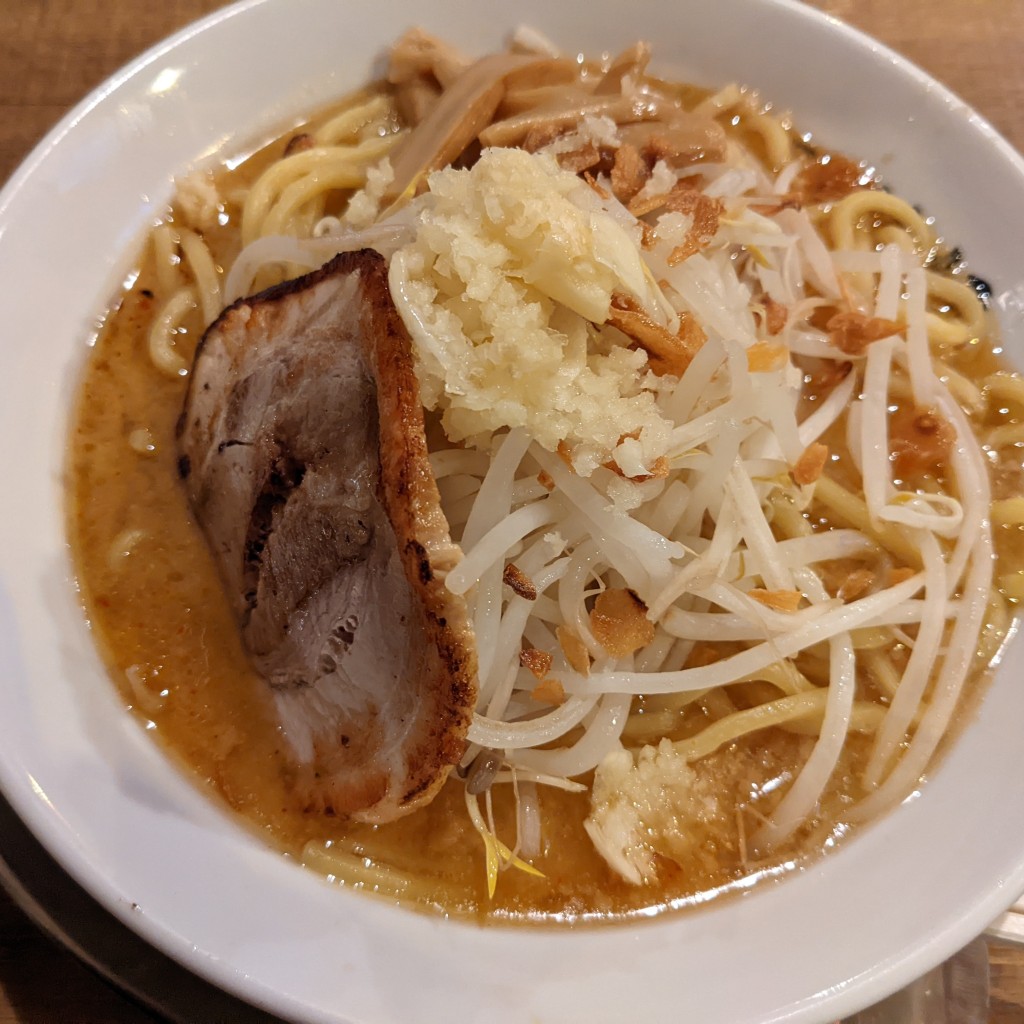 toru0218さんが投稿した西新宿ラーメン専門店のお店めん屋 桔梗/メンヤ キキョウの写真