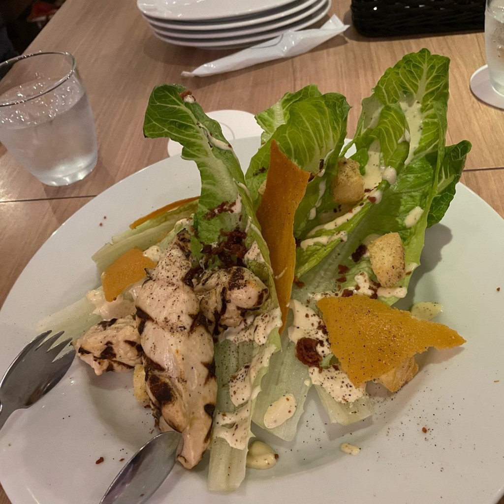 ユーザーが投稿したCaesar Saladの写真 - 実際訪問したユーザーが直接撮影して投稿した丸の内カフェサラベス 東京店の写真