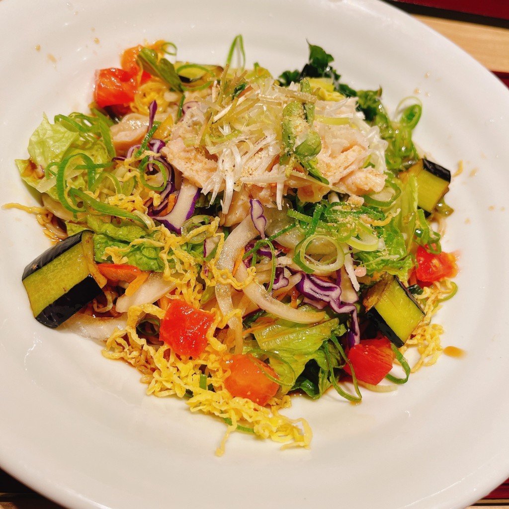 ユーザーが投稿した黒酢サラダそばの写真 - 実際訪問したユーザーが直接撮影して投稿した恵比寿南そば花旬庵 恵比寿店の写真