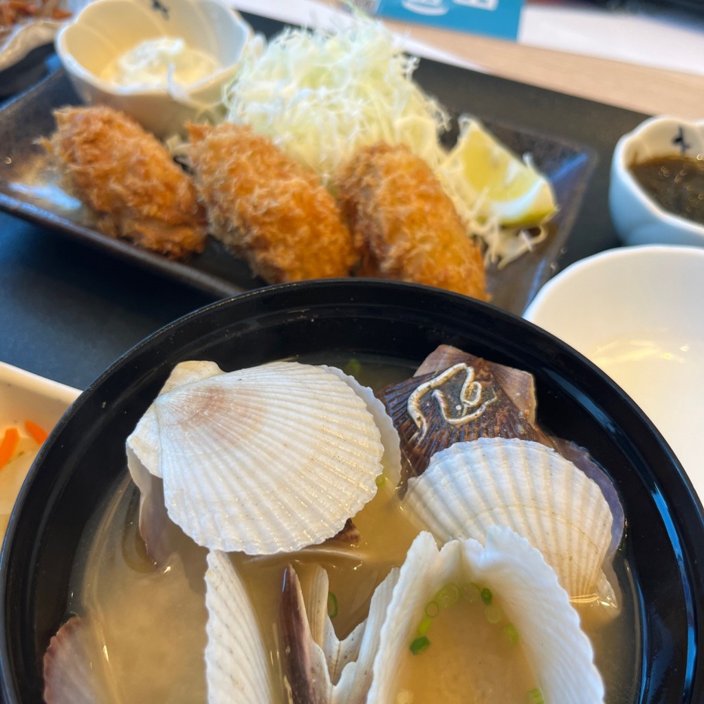 ユーザーが投稿した汁三菜L 牡蠣フラの写真 - 実際訪問したユーザーが直接撮影して投稿した幕張町和食 / 日本料理北海道生まれ 和食処とんでん 幕張店の写真